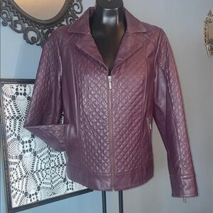 Luxurious Quilted Leather Jacket in Deep Purple